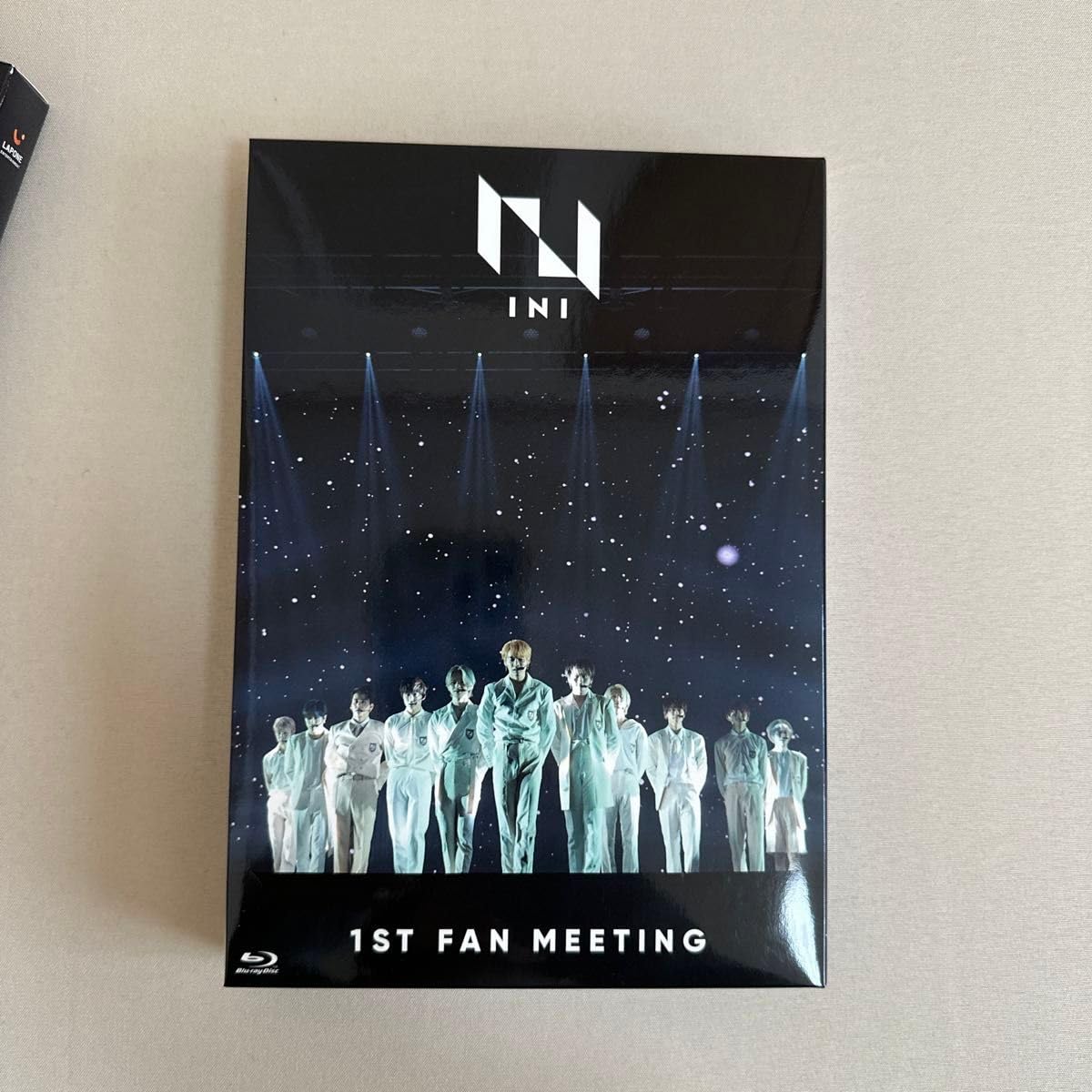 ミュージック INI 1st FAN MEETING  Blu-ray Disc Amazon.co.jp: INI 1ST FAN MEETING ファンミーティング Blu-ray